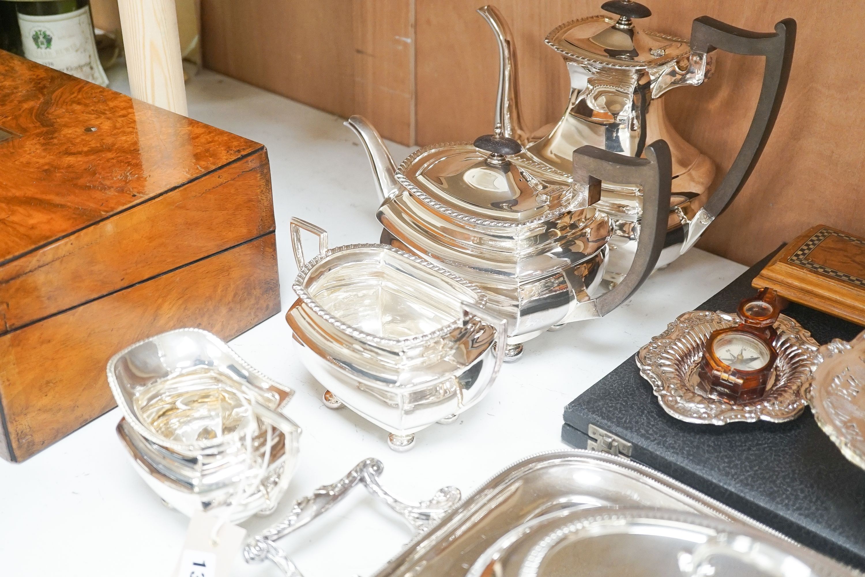 Assorted plated wares, including a four piece plated tea and coffee set